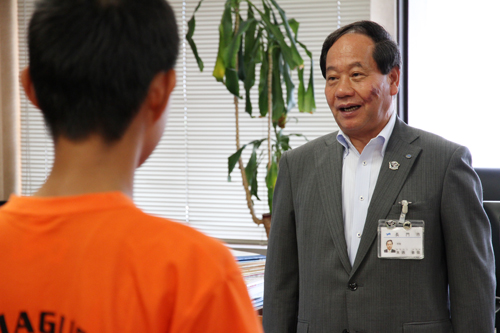 大西市長は「友情を育むことも大切にしてがんばってください」と選手を激励
