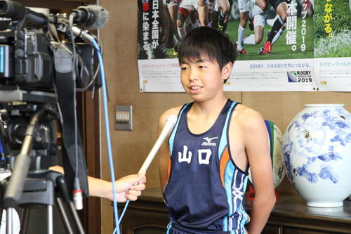 男子6年100mに出場する吉屋君の目標は、12秒8の記録と入賞
