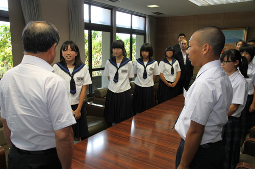 前日に市長を表敬訪問した南三陸町の中学生