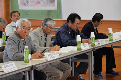 問題点を語る法人の代表者