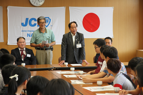 歓迎のあいさつを述べる大西市長