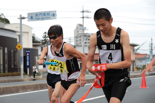 並んでタスキリレー