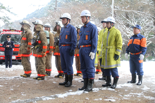 約20人が訓練に参加した