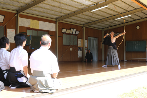福江会長の矢渡し