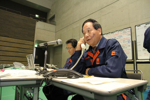 下関市長に支援のお礼の電話をする
