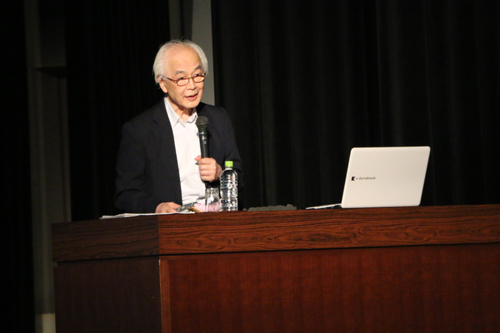 「家読を地域や家庭に広めていきましょう」と呼びかけた柳田氏