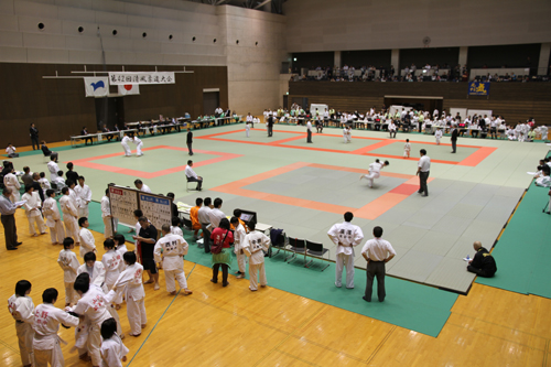 個人戦は会場を5箇所に分けて進められた