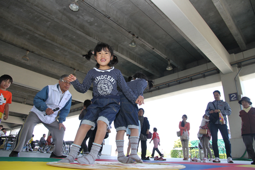 子どもたちが参加した尻相撲大会