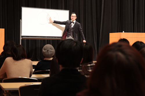 講演のようす