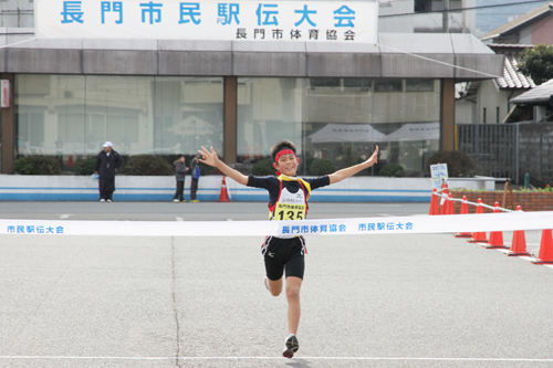 小学生男子の部での1位は仙崎rcみすゞaチーム