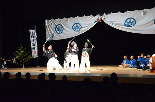 滝坂神楽舞「四剣の舞」