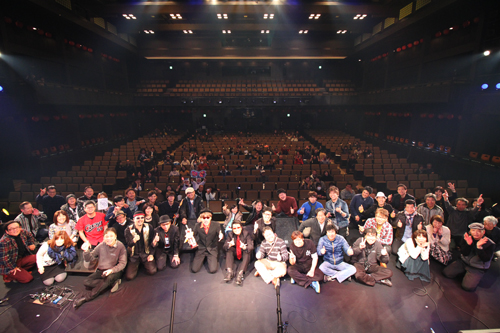 演奏者全員で記念写真
