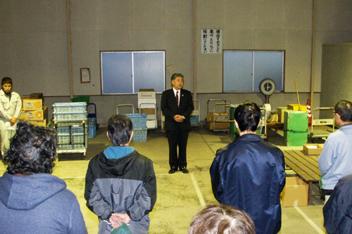 あいさつする磯部副市長