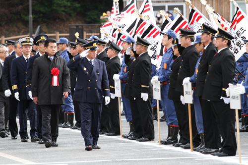 大西市長らによる人員機材点検