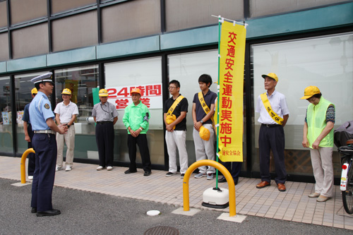はじめに長門警察署の田畑交通課長があいさつ