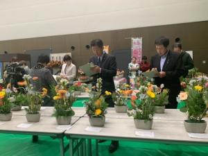 審査会の様子