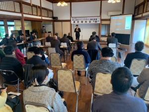 報告会の様子