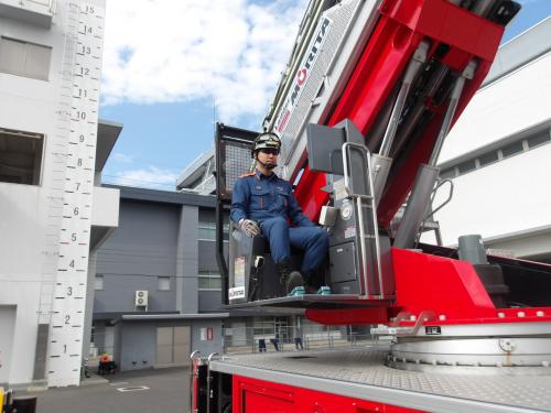 はしご車の操作時