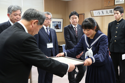 岡田さんは「ALL JAPAN SURFING GRAND CHAMPION GAMES（ボディボードの部）」で優勝