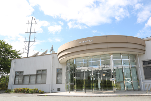 10月1日から、「ながとてれび株式会社」が管理運営を行う指定管理者制度を導入
