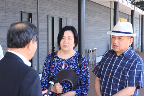 大阪市東住吉区から来場された続　廣紀・順子夫妻。長門市は山口県の中でもお気に入り