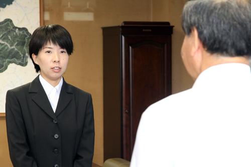 「看護師の経験を生かして活動することができた」と磯野隊員