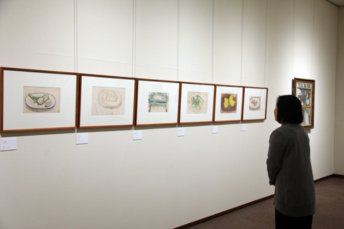 身の周りの風景や動植物などの作品約 60 点を展示