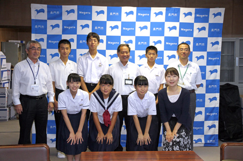 海外派遣プロジェクトでベトナムを訪問した生徒ら
