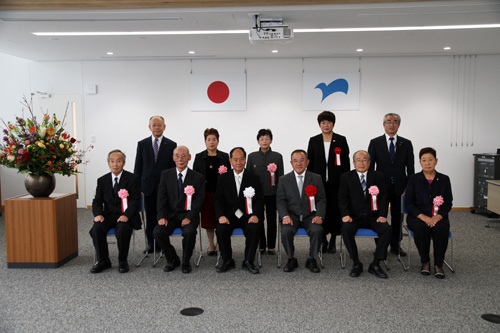 個人１１名、１団体が表彰