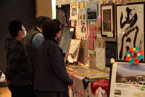 ５０点を超える数の作品が展示