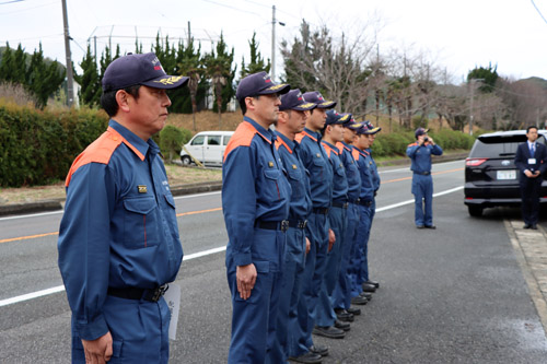 西消防署の鷲頭署長は「この車両で1分1秒でも早く現場に駆け付けていけたら」と抱負を語る
