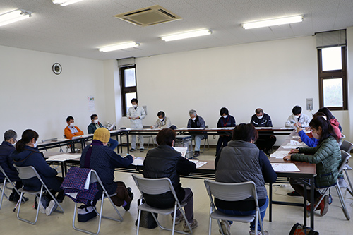 会には生産者のほかＪＡや県農林水産事務所の職員が参加した