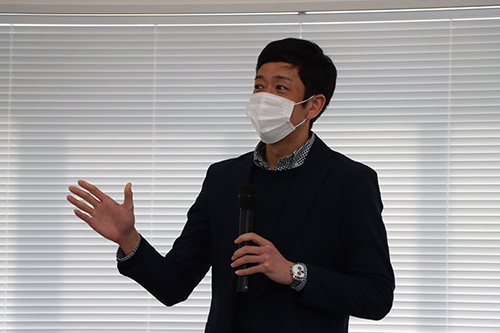 講師の浅原武志さんより、森林セラピーについての先進事例の紹介があった