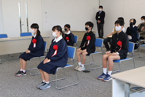 すばらしい成績をおさめたことにより今回表彰された皆さん