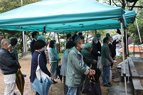 地元住民や事業者ら関係者約30人が参加した