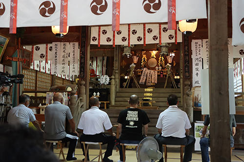 飯山八幡宮で行われた神事
