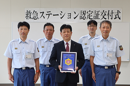 市内では初めての交通事業者としてAED設置救急ステーションに認定された長門山電タクシー有限会社