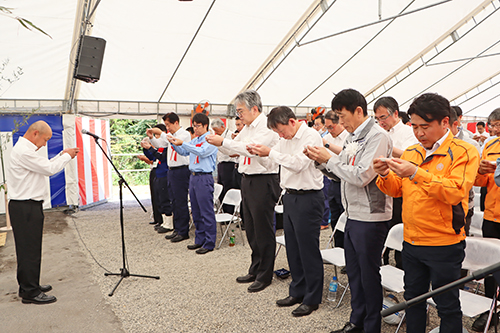神酒拝戴を行って神事は終了した