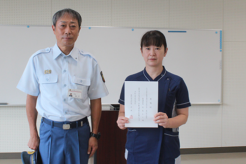 一日救急隊長として任命された花島さん