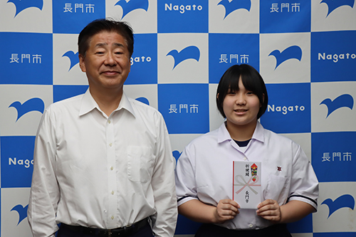 江原市長から激励のことばが送られる