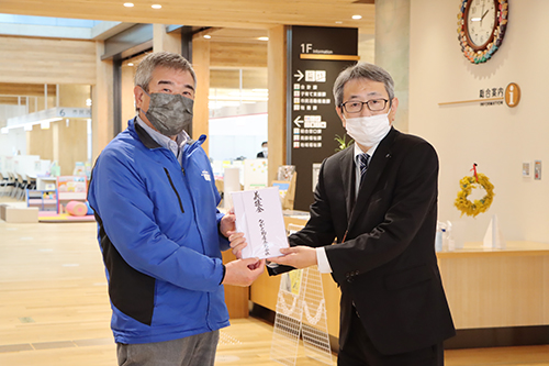 道の駅センザキッチンから被災地へ義援金