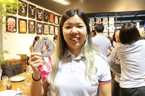 太陽生命ウィメンズシリーズ2024で年間総合MVPを受賞した藤崎春菜キャプテン