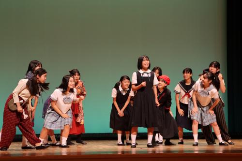 作品の一部が上演されました